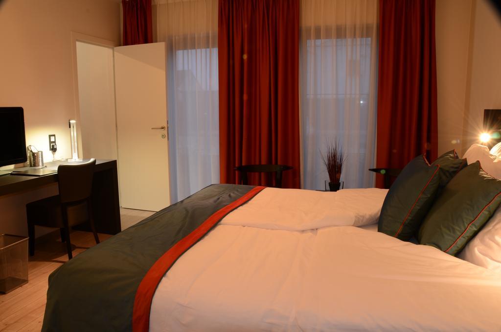 Abalona Hotel & Apartments Dendermonde Room photo